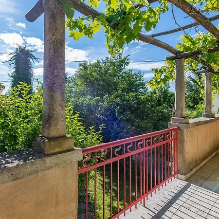 Liberat And Foska, A Private Nature Oasis, Ideal For Large Groups *